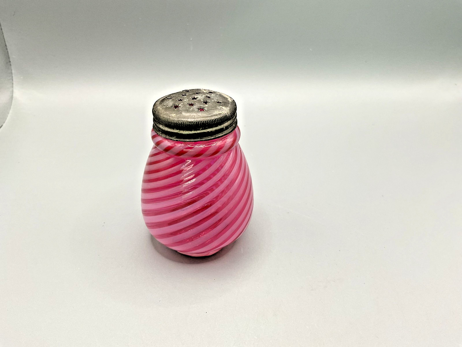 Hobbs Rare Cranberry/White Opalescent Bulbous Striped Salt Shaker 
