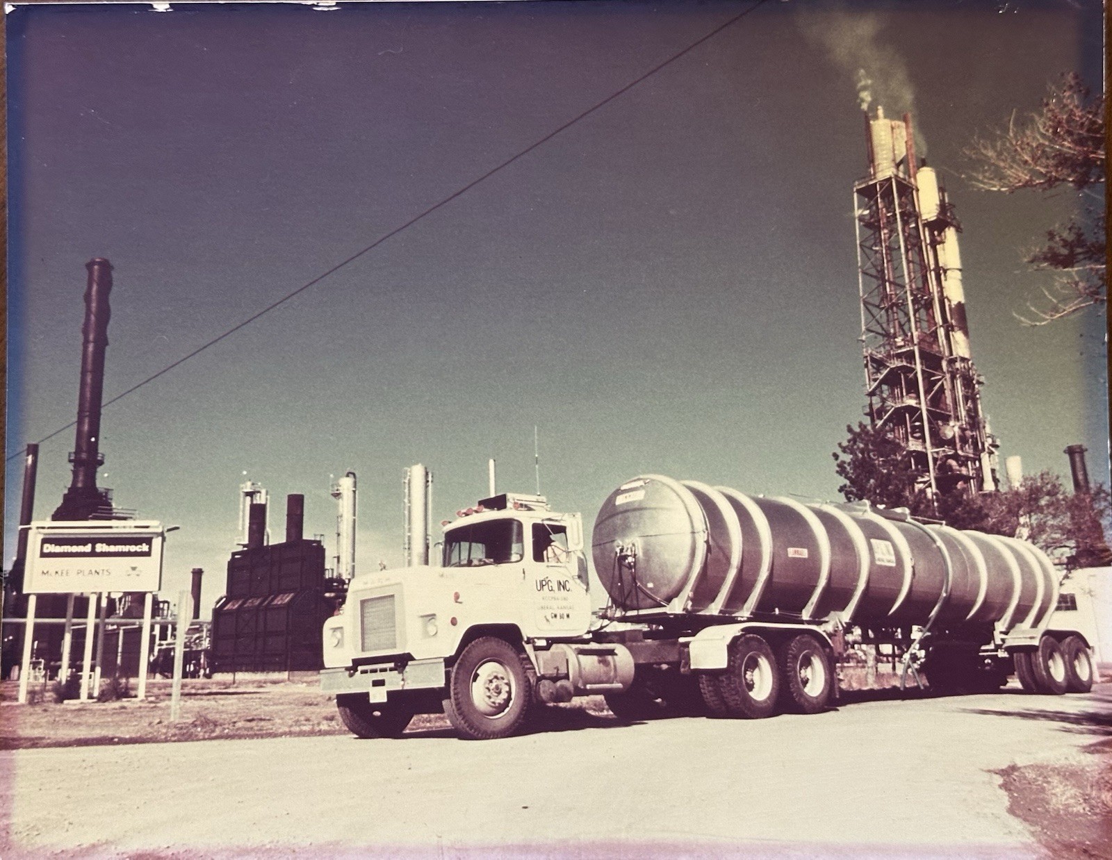 Vintage Diamond Shamrock McKee Plants Oil Refinery UPG Truck Photo 11x14