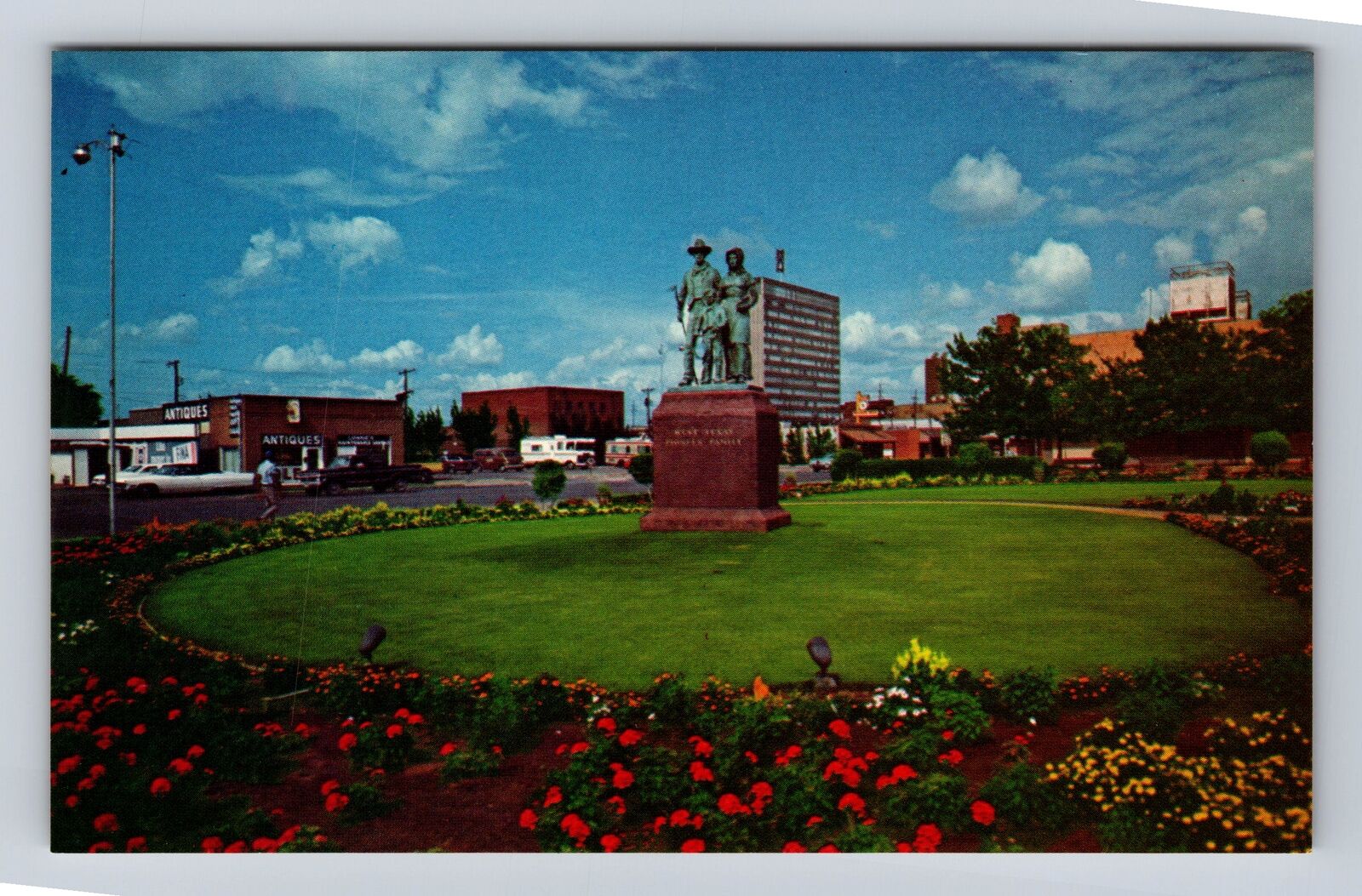 Lubbock TX-Texas, West Texas Pioneer Family Statue, Vintage Souvenir Postcard