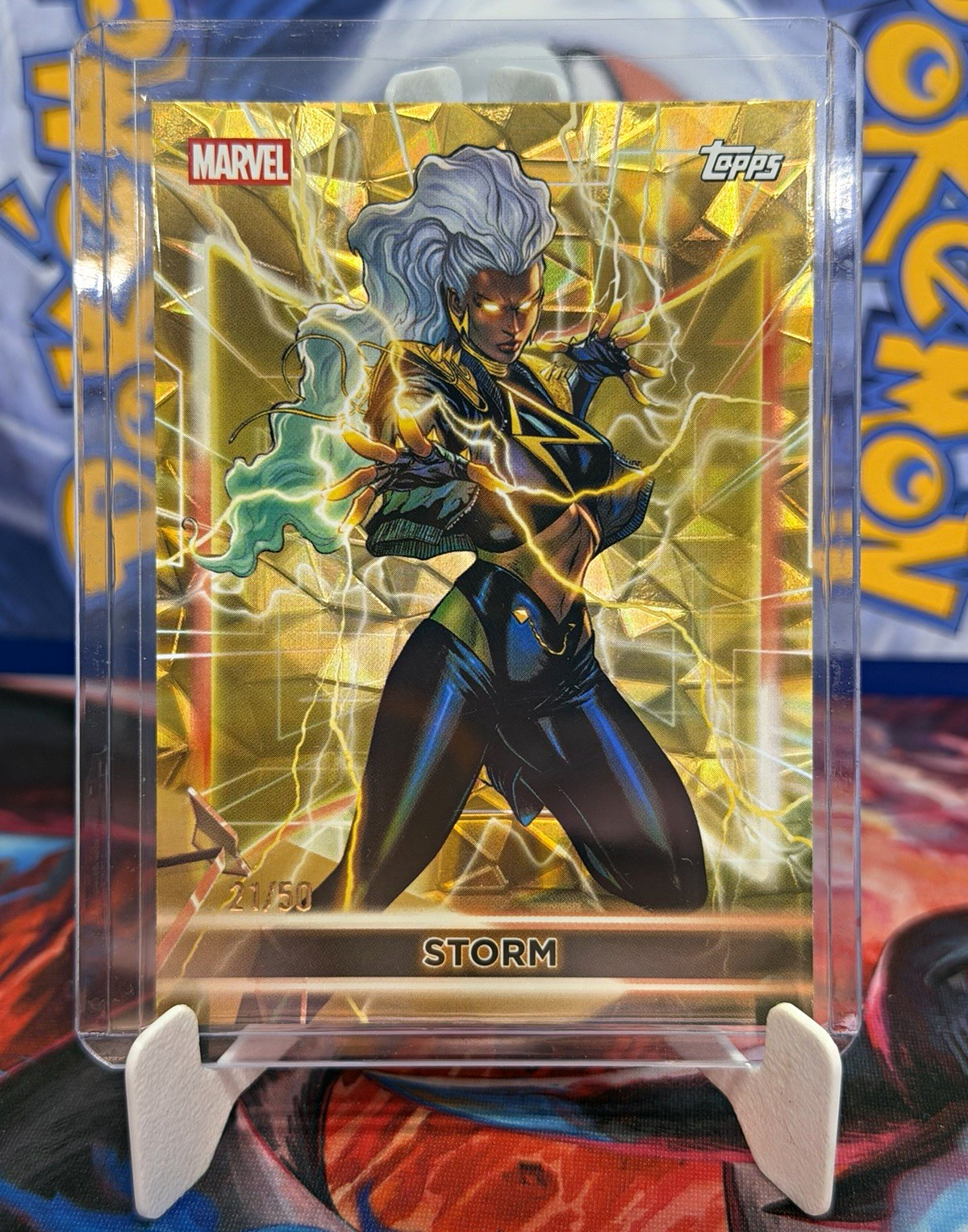 2026 Topps Neon Marvel - Storm - Gold Diamanté #21/50