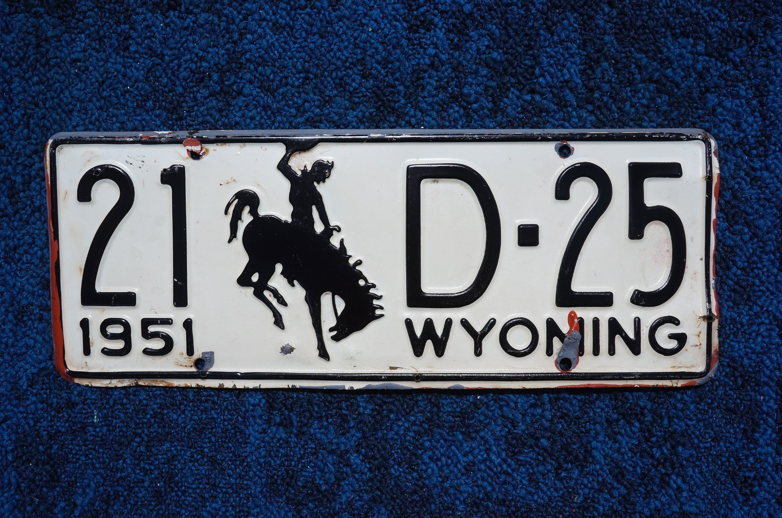 1951 Wyoming DEALER License Plate