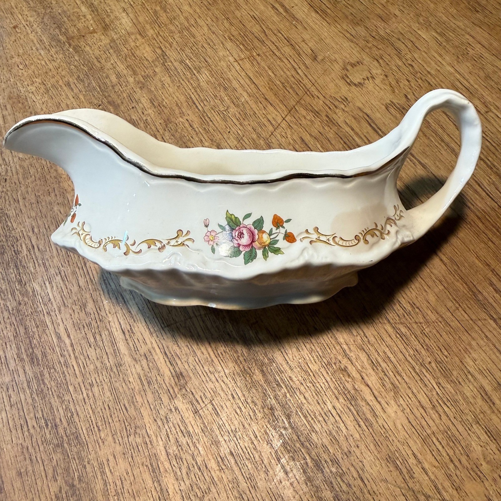 Vintage 50s Mid-century Homer Laughlin Floral Gold Trim Gravy Sauce Boat