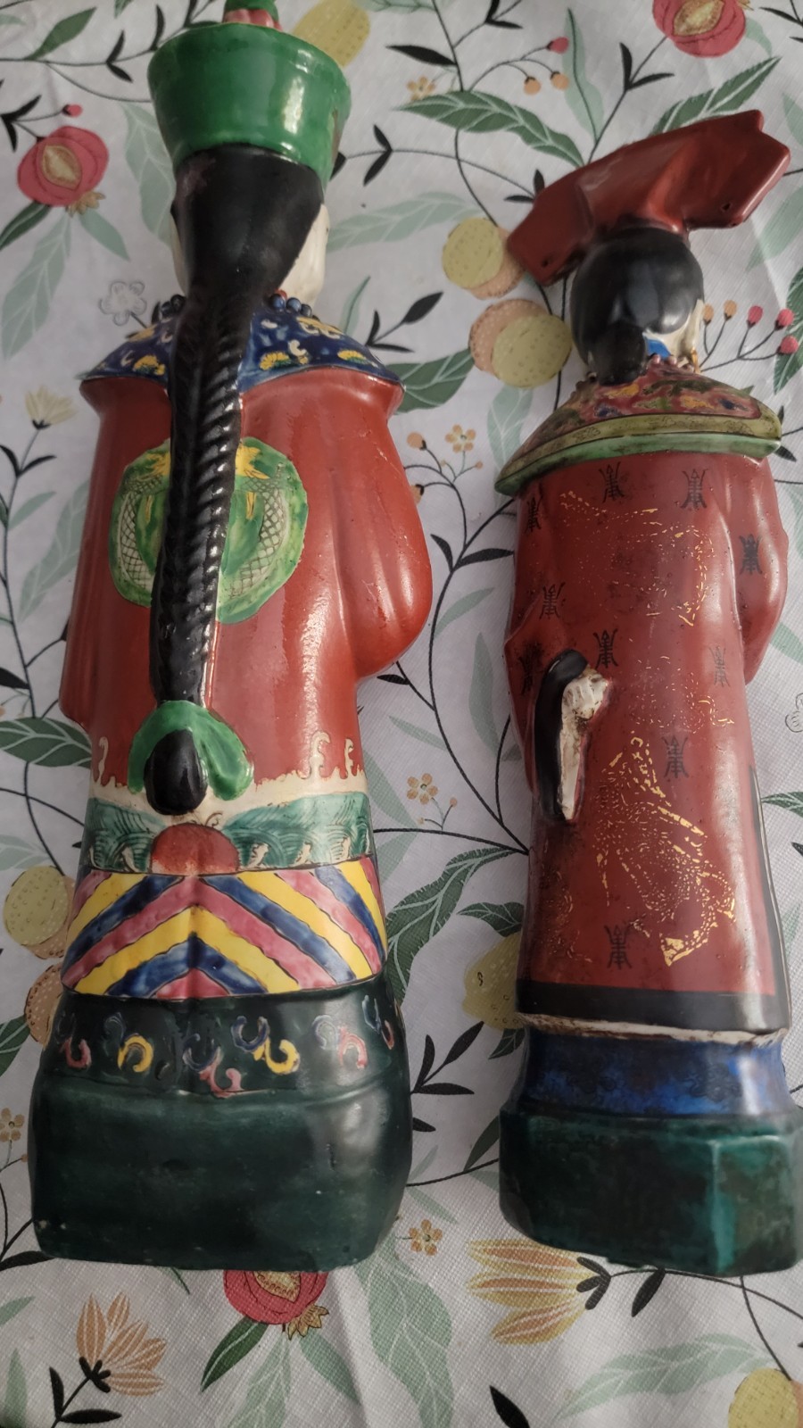 Chinese Qing Dynasty Emperor & Empress Hand-Painted Porcelain Figurines Vintage Chinese Qing Dynasty Emperor & Empress Hand-Painted Porcelain Figurines Vintage