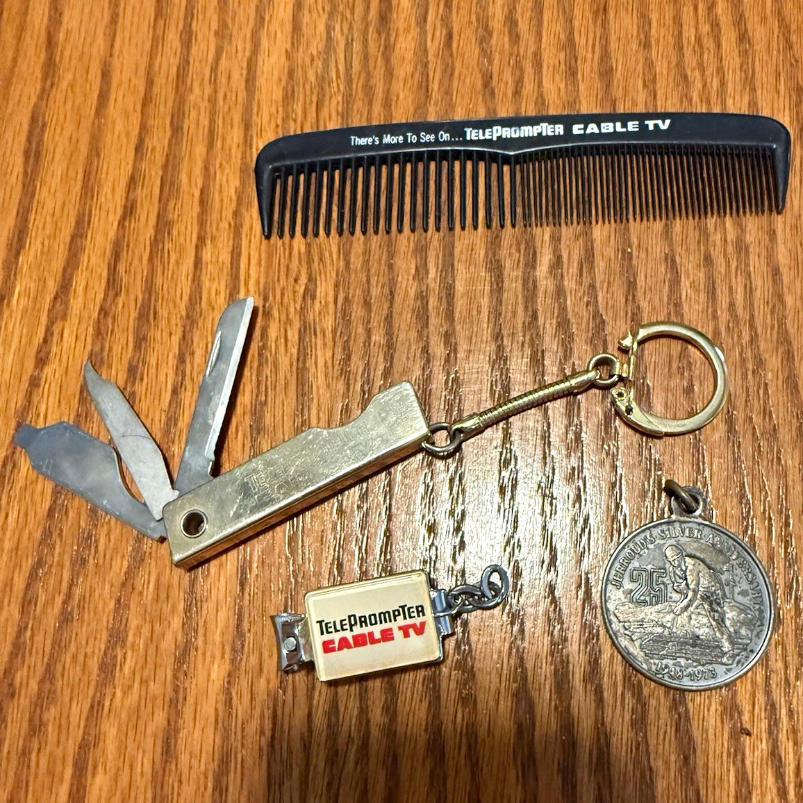 Vintage Cable TV Advertising Lot Teleprompter Keychain Jerrold 1973 Medsl