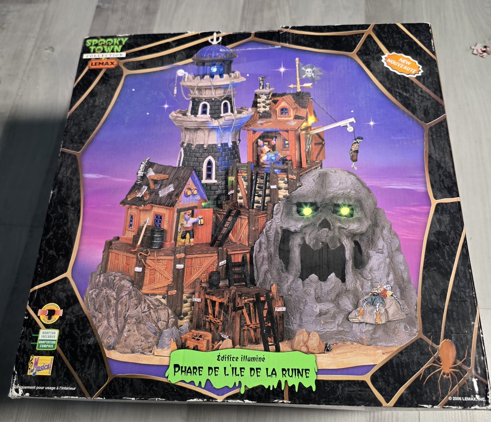Lemax Spooky Town Isle of Doom Lighthouse #65362 2006 Box 