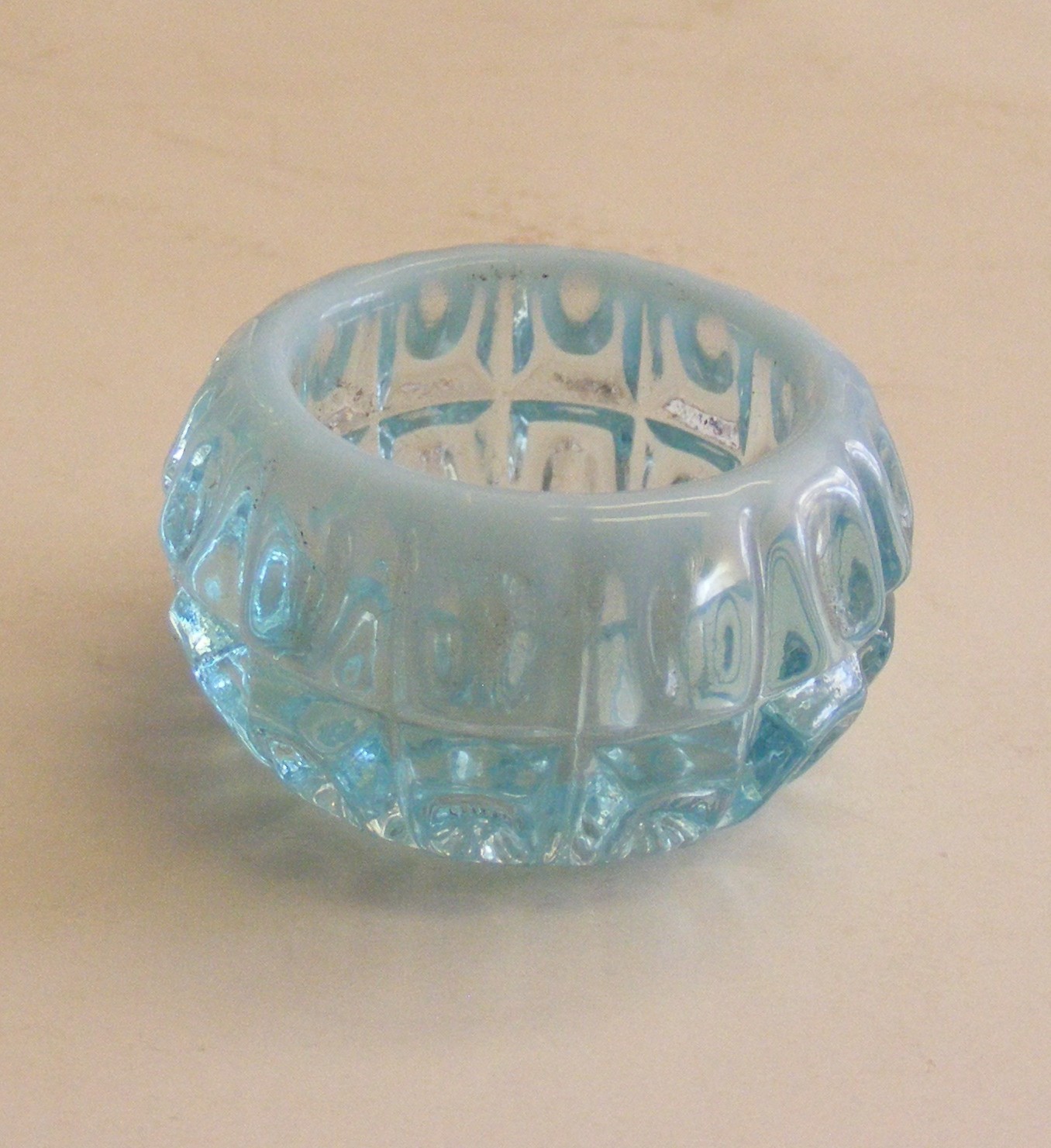 BLUE OPALESCENT THUMBPRINT GLASS INDIVIDUAL OPEN SALT DIP