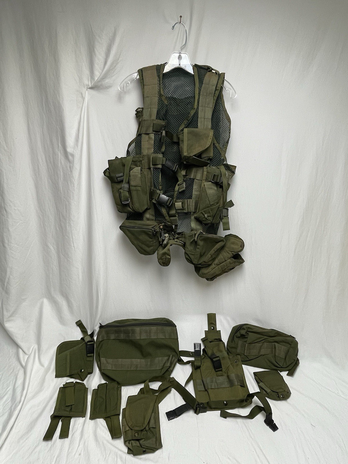 JS Industries Pre MSA Paraclete Chest Rig Vest W/ Pouches Delta CAG *Rare