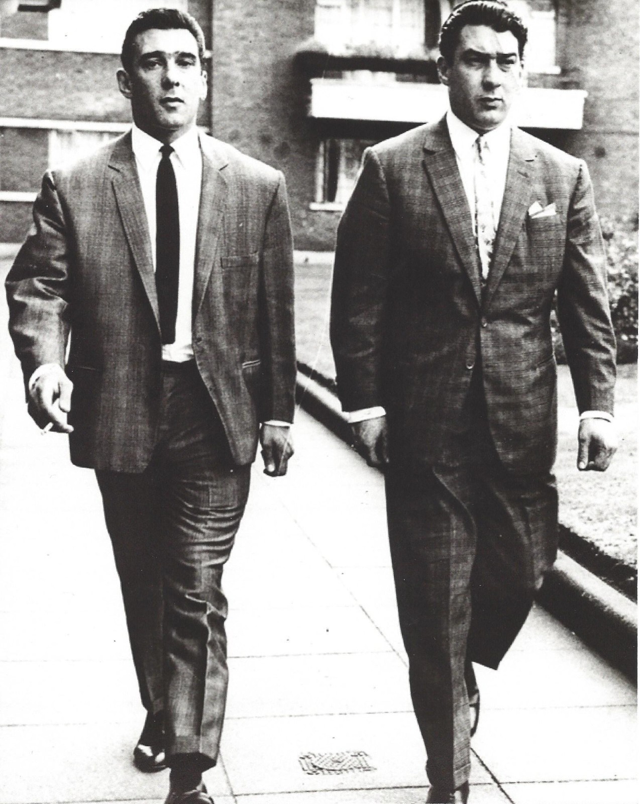 THE KRAY TWINS 8X10 PHOTO MAFIA ORGANIZED CRIME MOBSTER MOB PICTURE