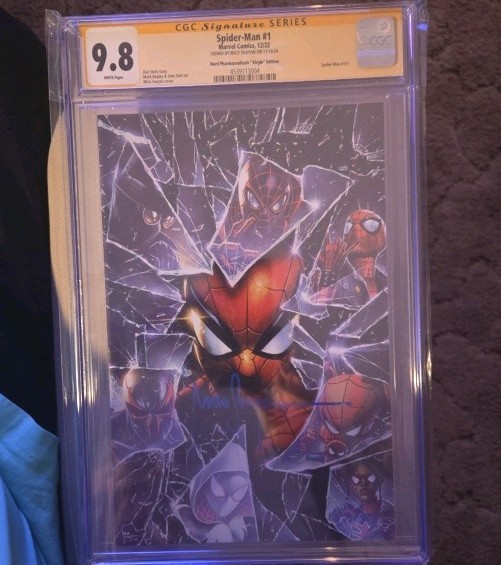 Spider-Man #1 2022 CGC SS 9.8 Signed by Mico Suayan Nerd Pharm. Virgin Variant