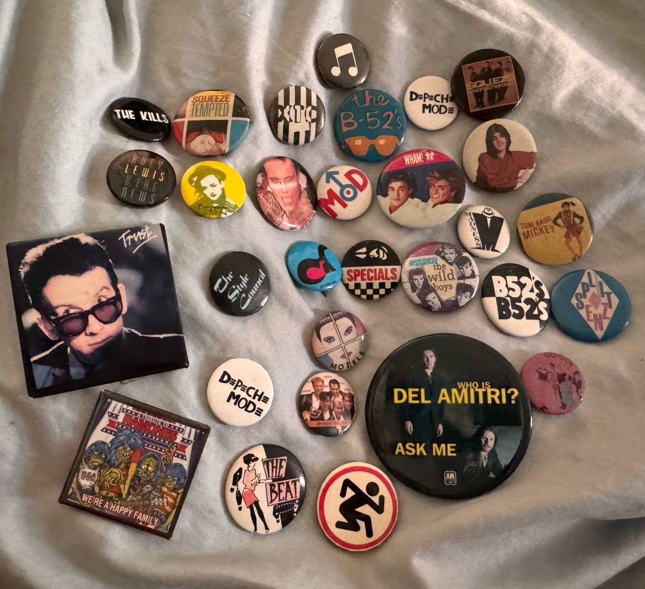 Lot of 30 New Wave Vtg 80's Pin Badge Button Ska OG Gen X