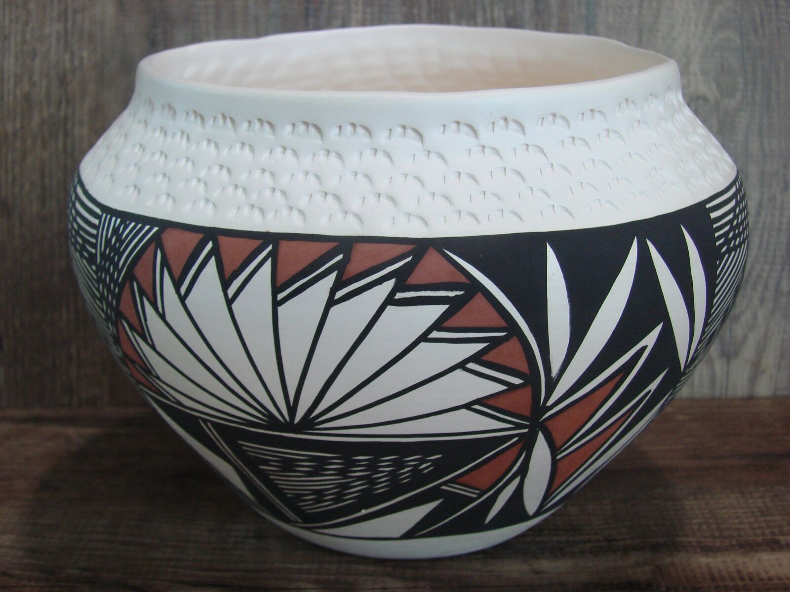 Acoma Pueblo Fine Line Hand Painted Pottery by Garcia