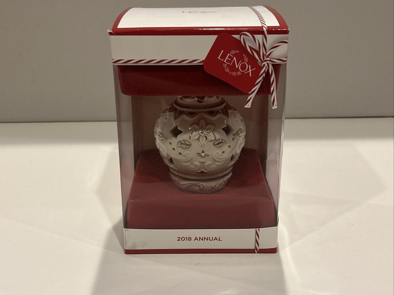 Lenox 2018 Annual Ornament Ivory Pierced Gold Platinum Bas Relief Christmas NIB