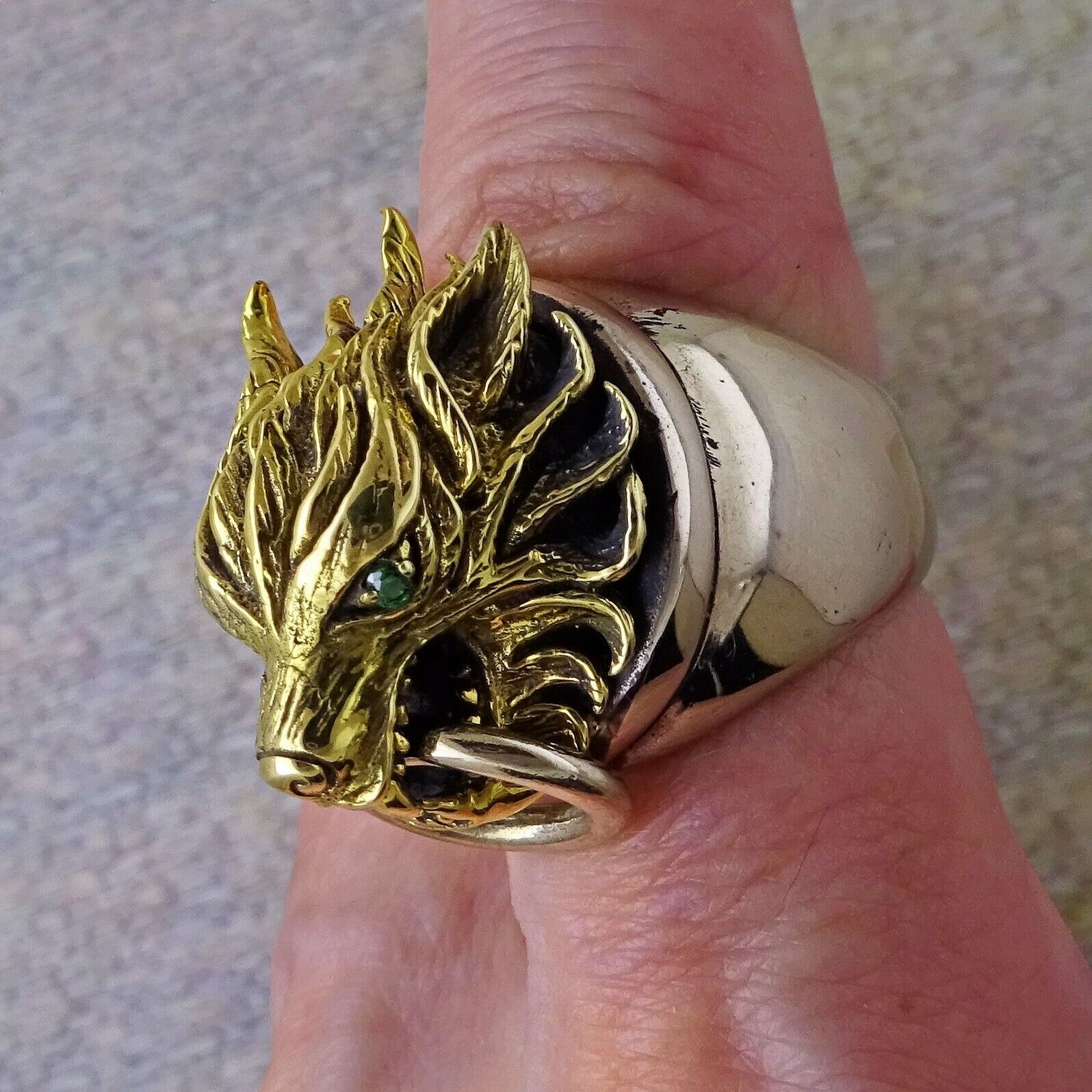 Cloudy Wolf Ring Vintage 90s Size 8  Brass  16g Weight