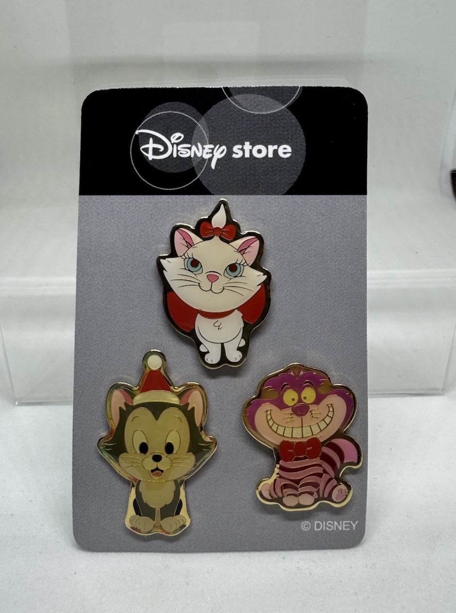 JDS Japan Disney Store Christmas Marie Figaro Cheshire Cat Mini 3 Pin Set HTF