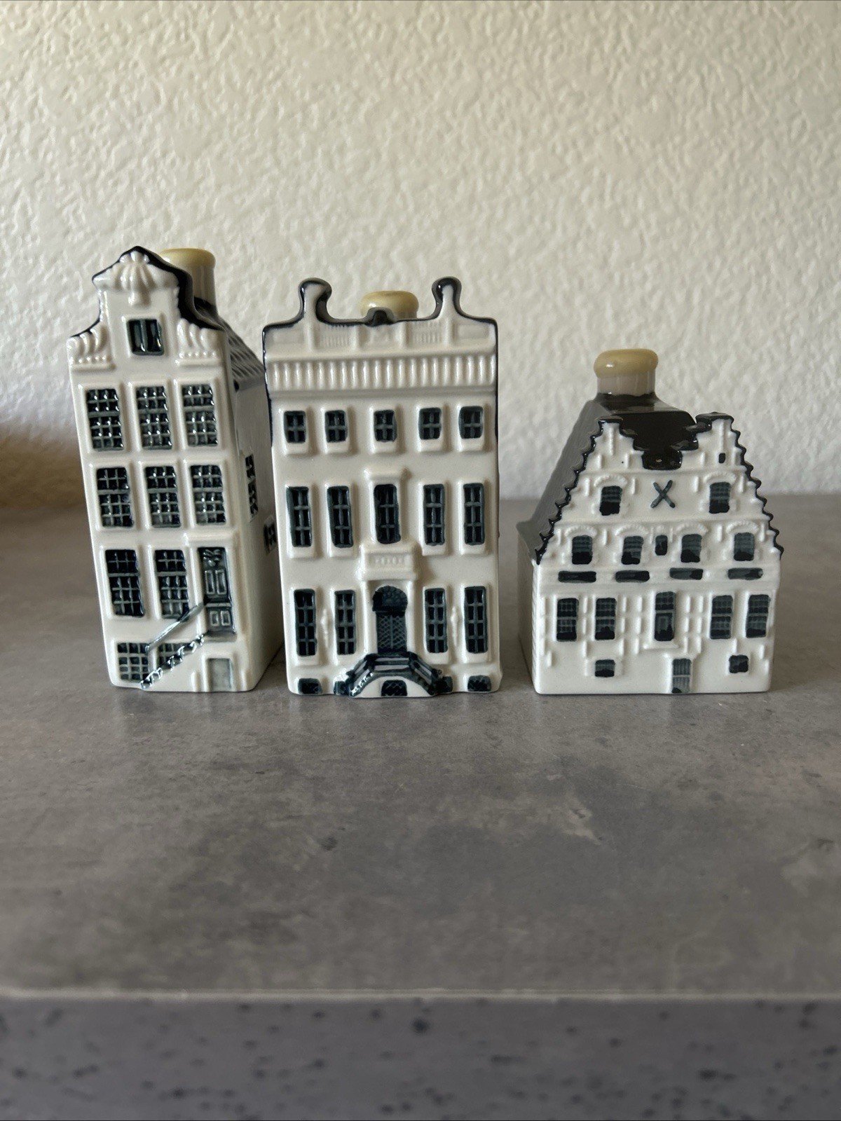 Lot of 3 KLM by BOLS Blue Delft Holland Ceramic Miniature Houses 46-83-87 EMPTY
