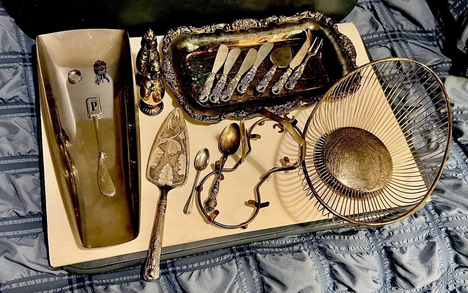 18 Pc Silver Plated Serviceware Bundle Salt & Pepper /Flatware/Ring/ Basket/Tray