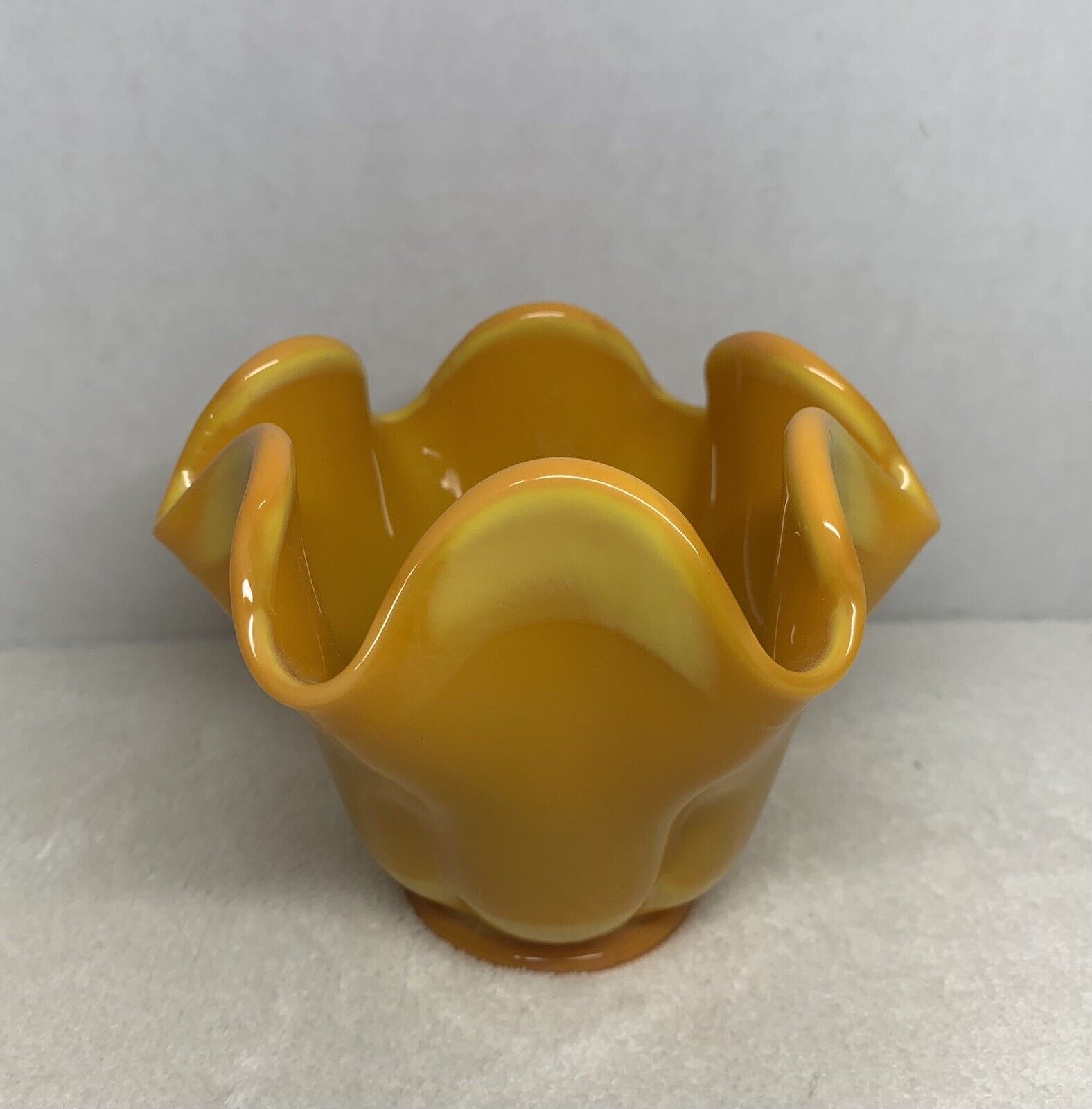 Vtg L.E. Smith Bittersweet #4102 Simplicity Candle Bowl Holder 5” Wide GLOWS UV