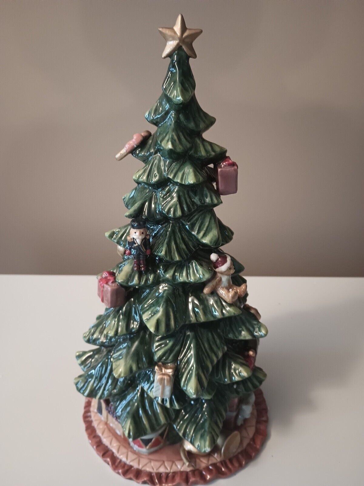 Heritage Mint LTD 2003 Porcelain Christmas Setting REPLACEMENT PIECE - Tree