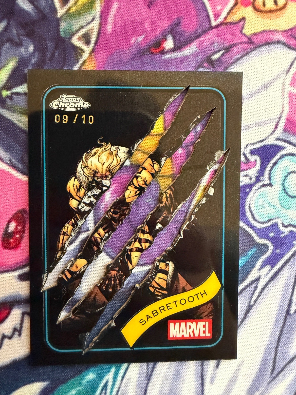 2025 topps chrome marvel clawed sabretooth /10