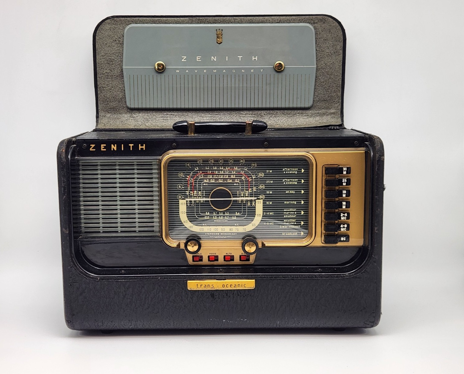 Zenith Model H500 Trans Atlantic Tube Radio 1950 Era Nice Condition - Powers On