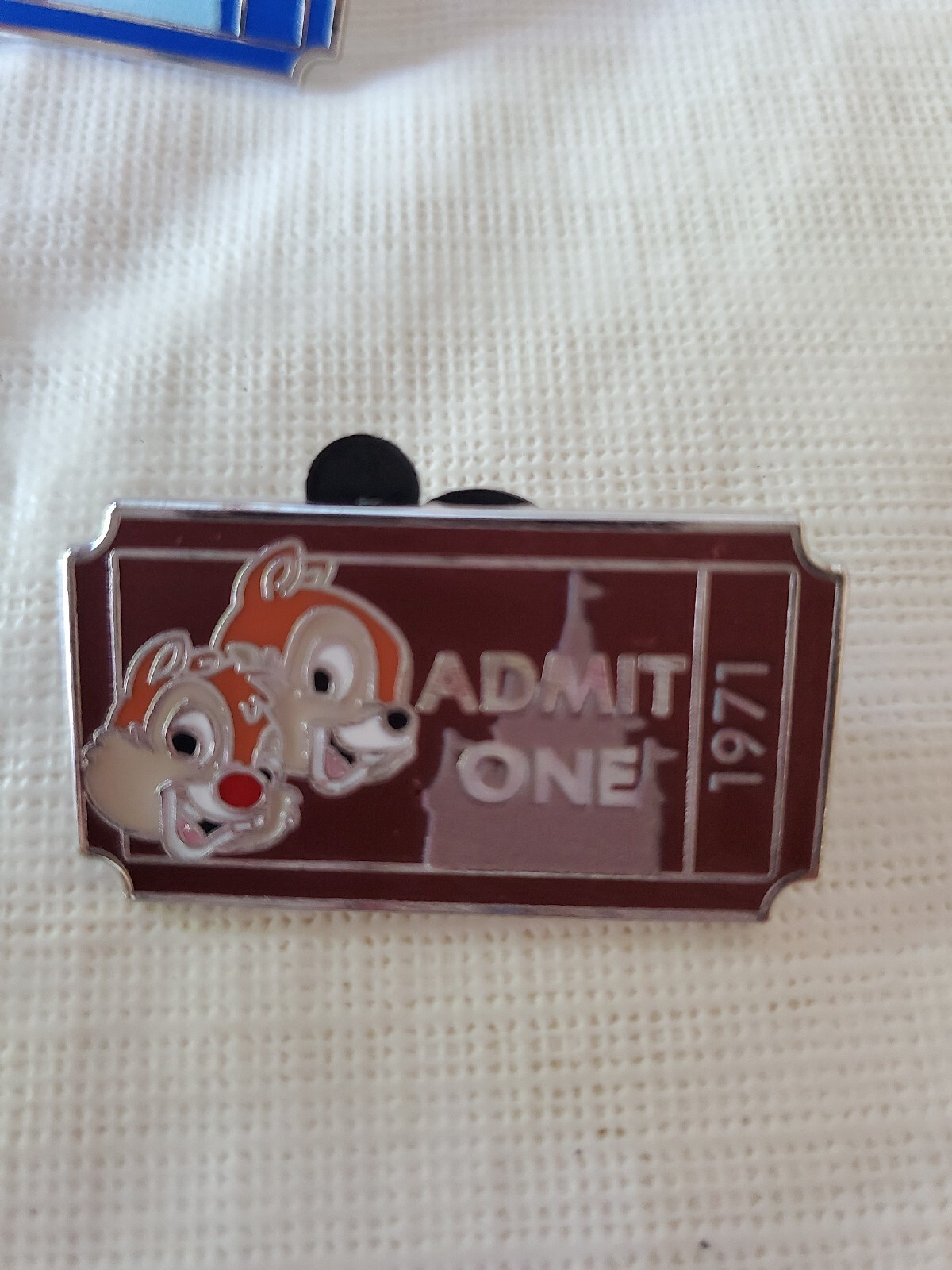 2012 Disney WDW Admission Ticket Chip and Dale 1971 Pin With Packing