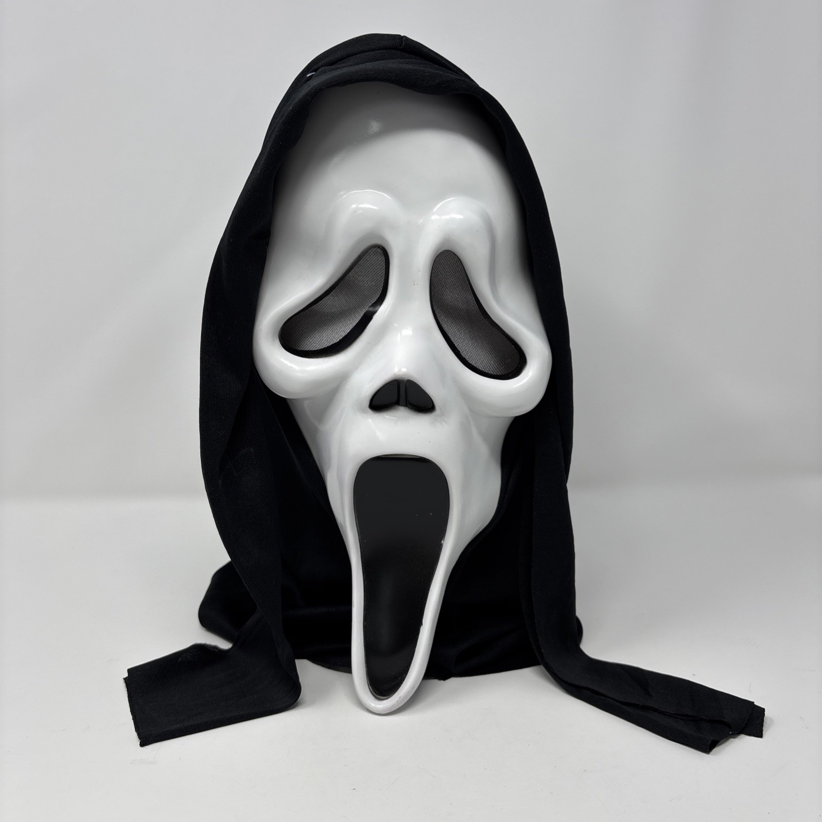 Rare 2013 Scream 4 Ghost Face Mask Easter Unlimited Fun World Non Glow Tagged