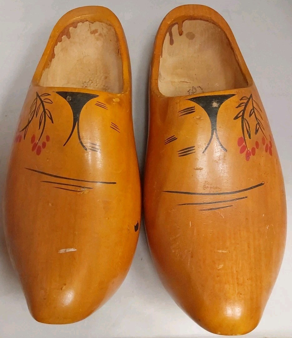 Vintage carved wood shoes clogs Dutch Holland handpainted large size