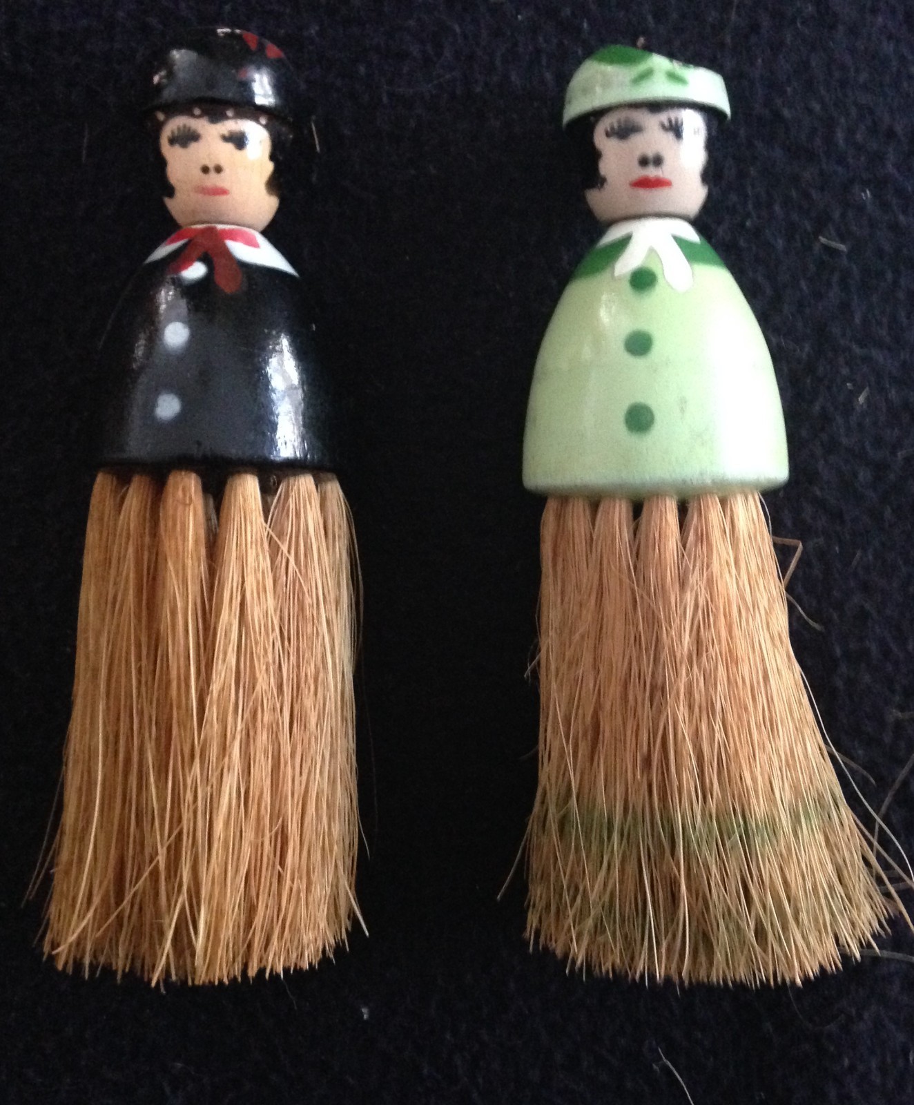 2 Vtg 1930\'s Clothes Crumbs Shaving Whisk Wooden Figural Lady Brooms Brushes
