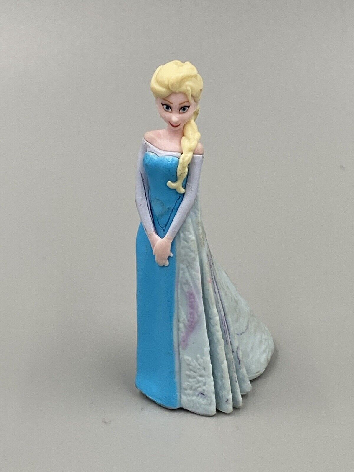 Disney Princess Snow Queen Elsa Frozen Figure 2.5” Cake Topper
