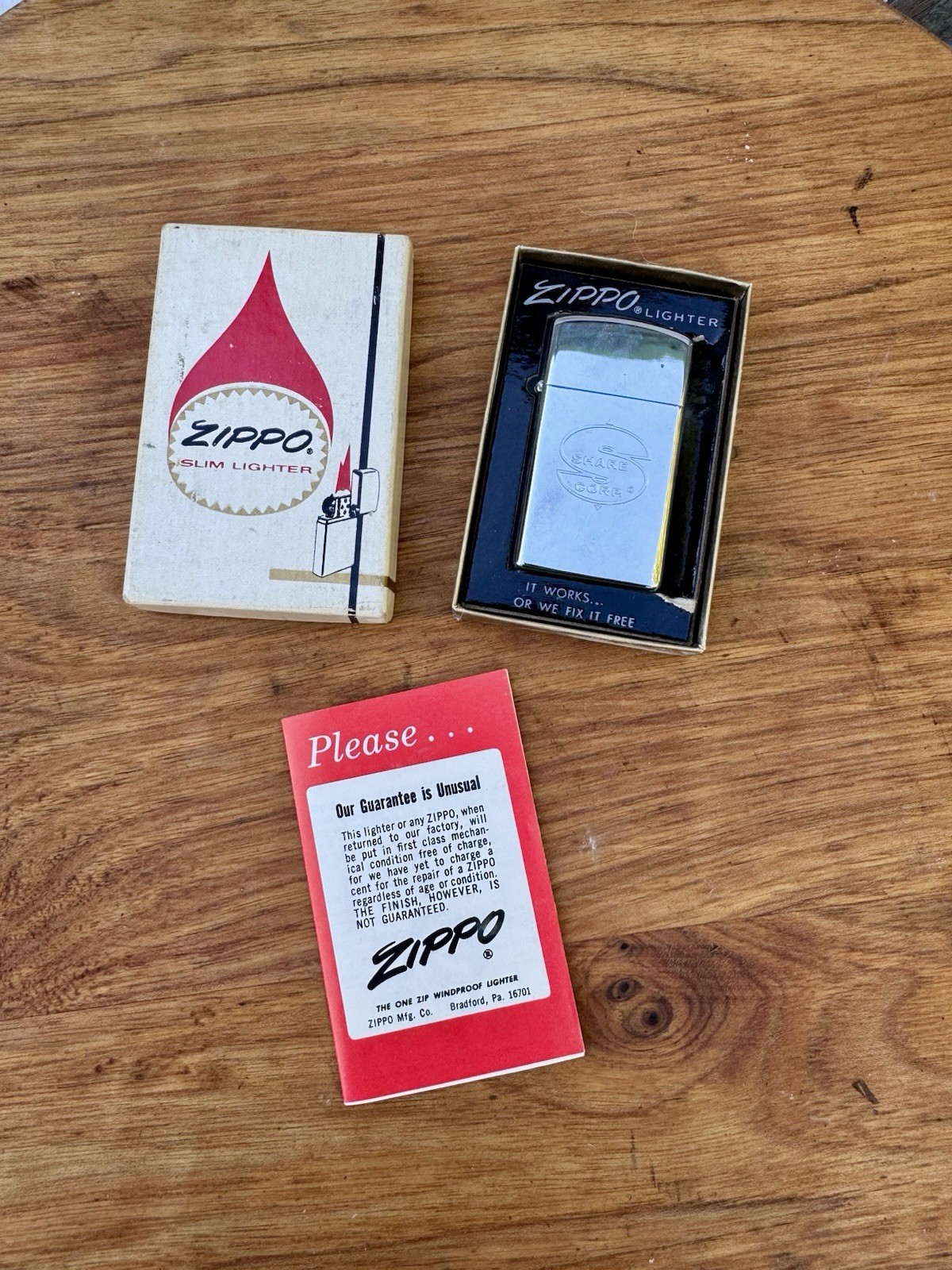 ZIPPO LIGHTER VINTAGE RED WHITE BOX Share Corp company personalized