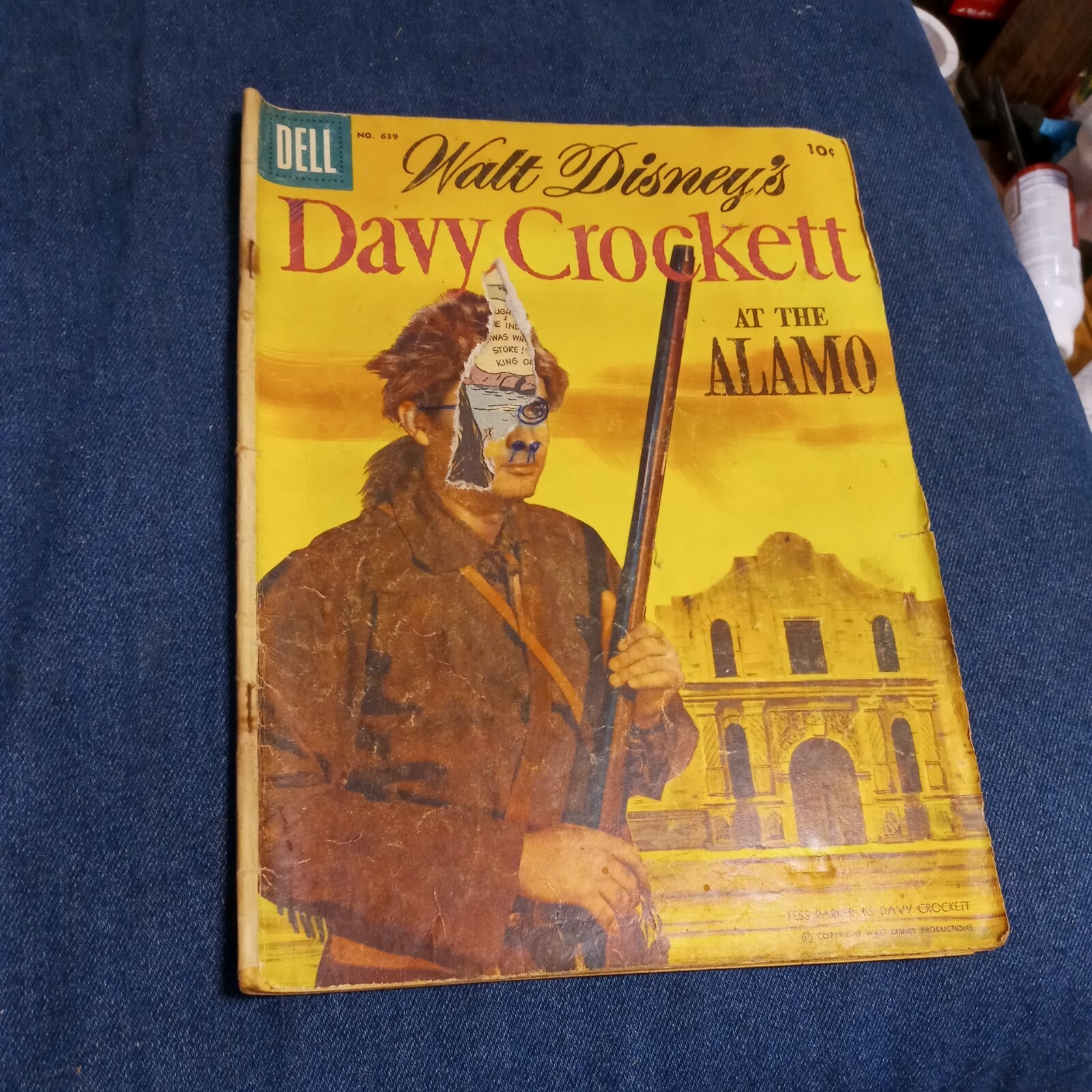 Dell Comic\'s #639 Walt Disney\'s Davy Crockett At the Alamo 4 Color 1955 western
