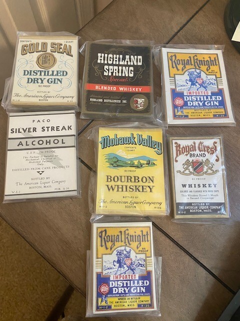 Vintage Lot Whiskey Labels Gold Seal Highland Spring Royal Knight Silver Streak