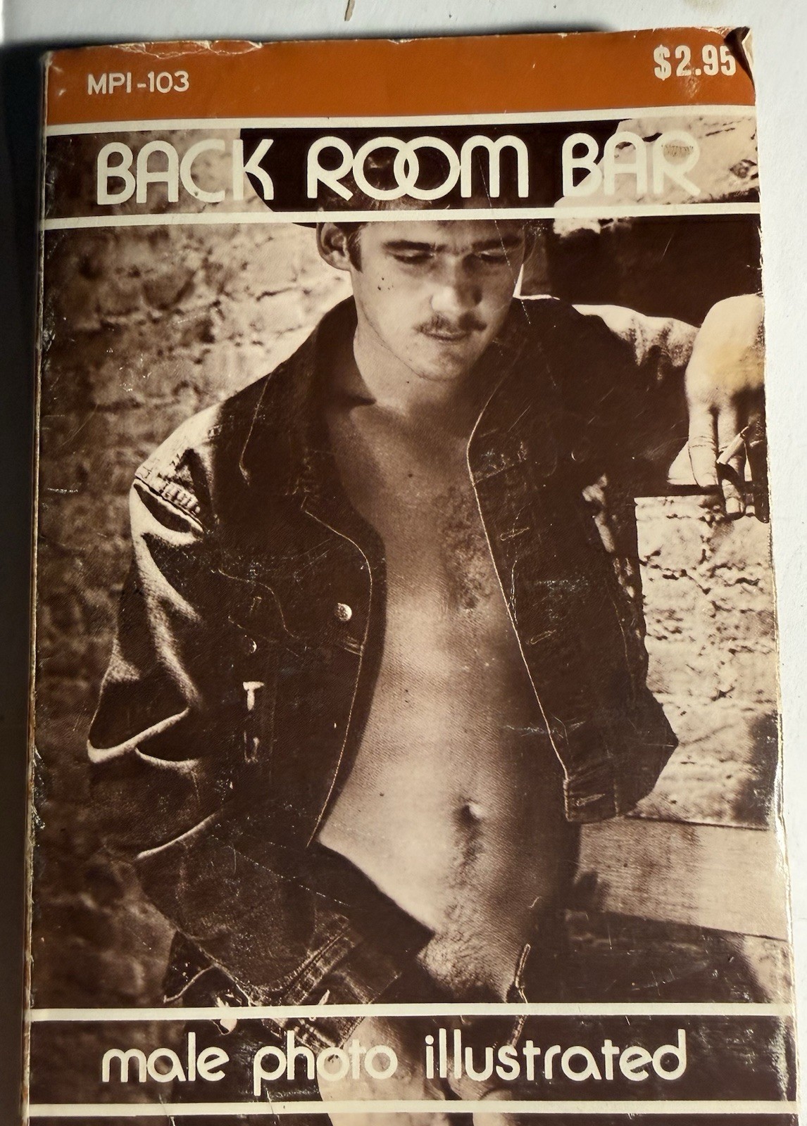 BACK ROOM BAR - 1979 MPI -PHOTO ILLUSTRATED -  VINTAGE PULP NOVEL GAY INTEREST