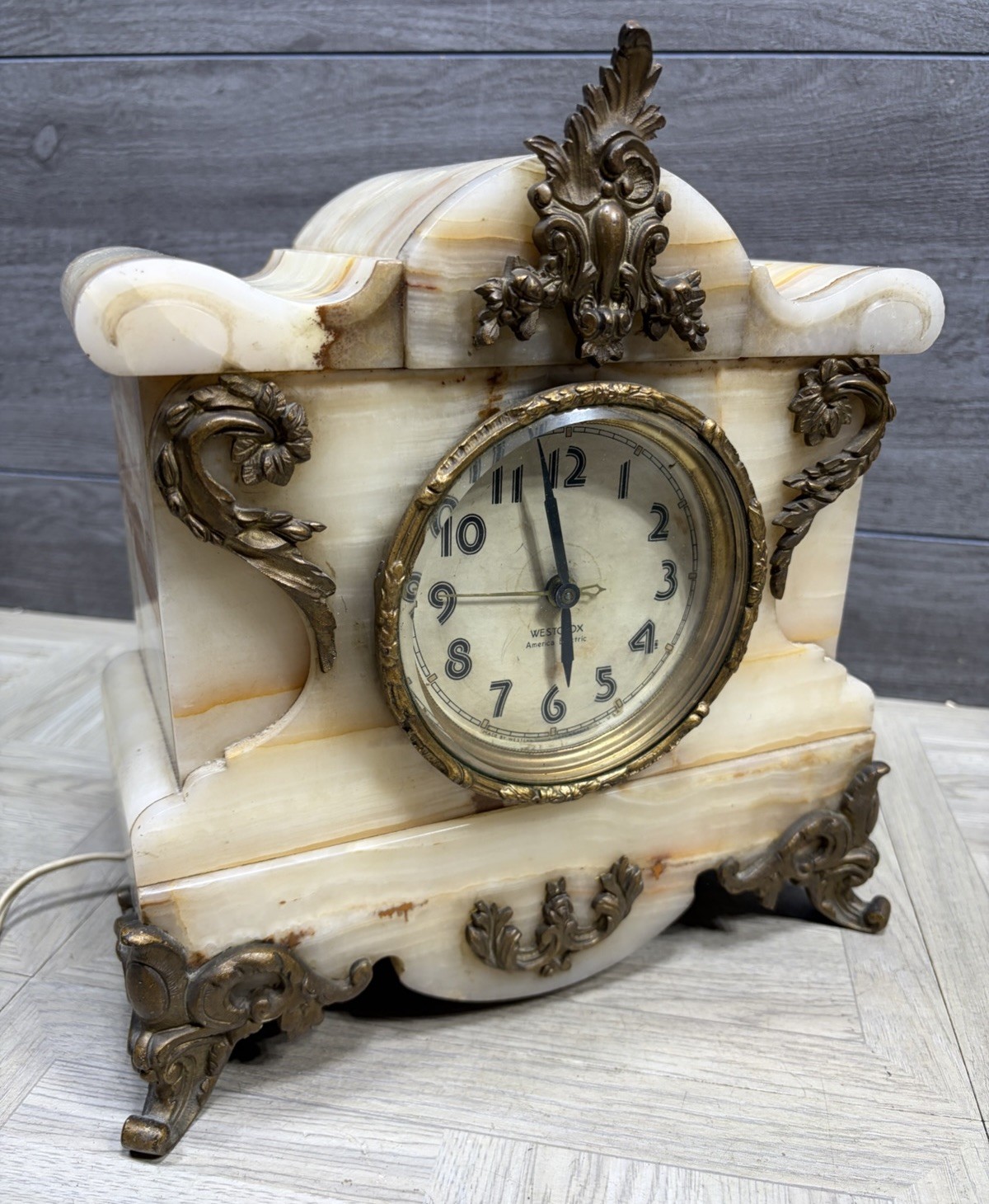 NON RUNNING Westclox America Electric Alabaster Onyx Marble Mantle Desk Clock