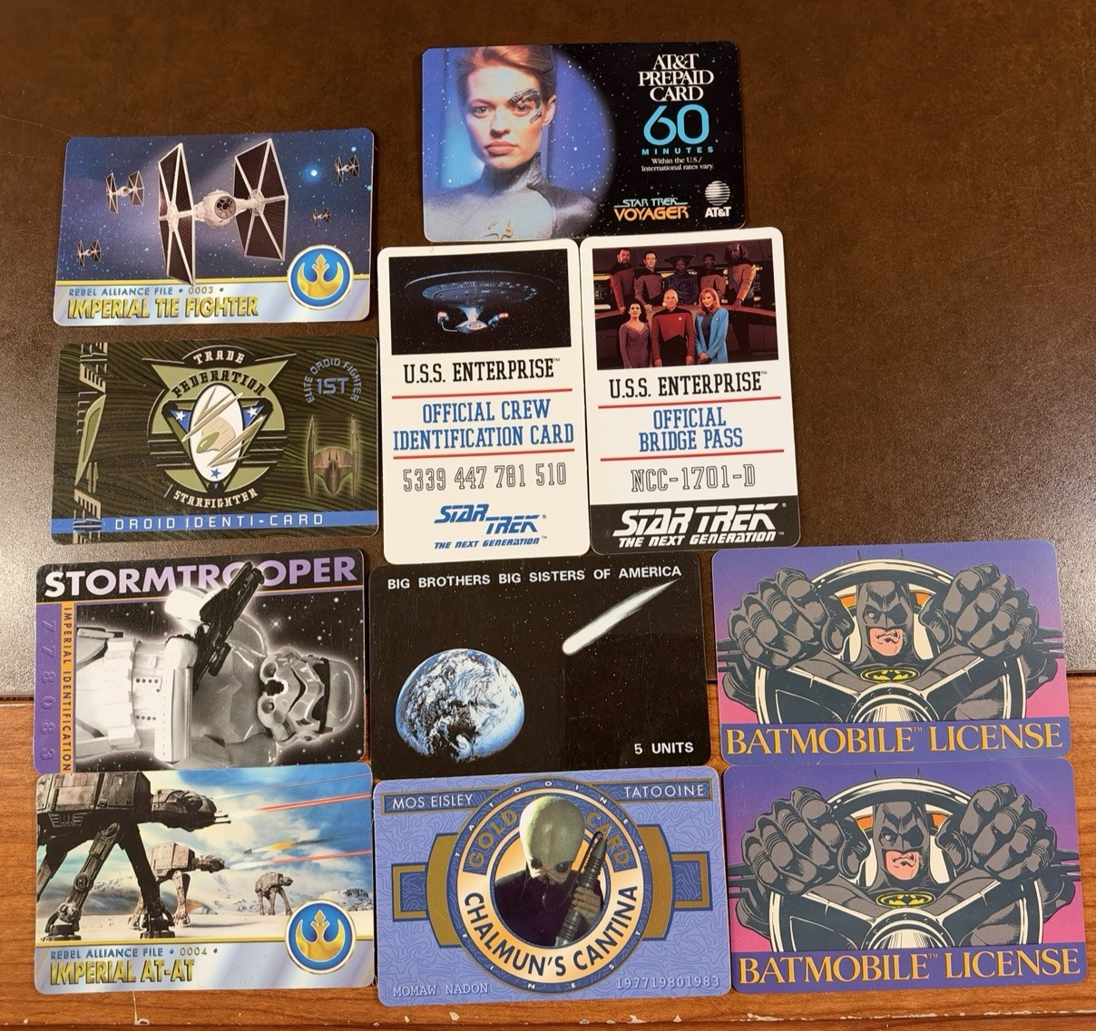 VTG Star Trek, Star Wars, Batman, Chalmun\'s Cantina -Prop, Phone, licence, x 11