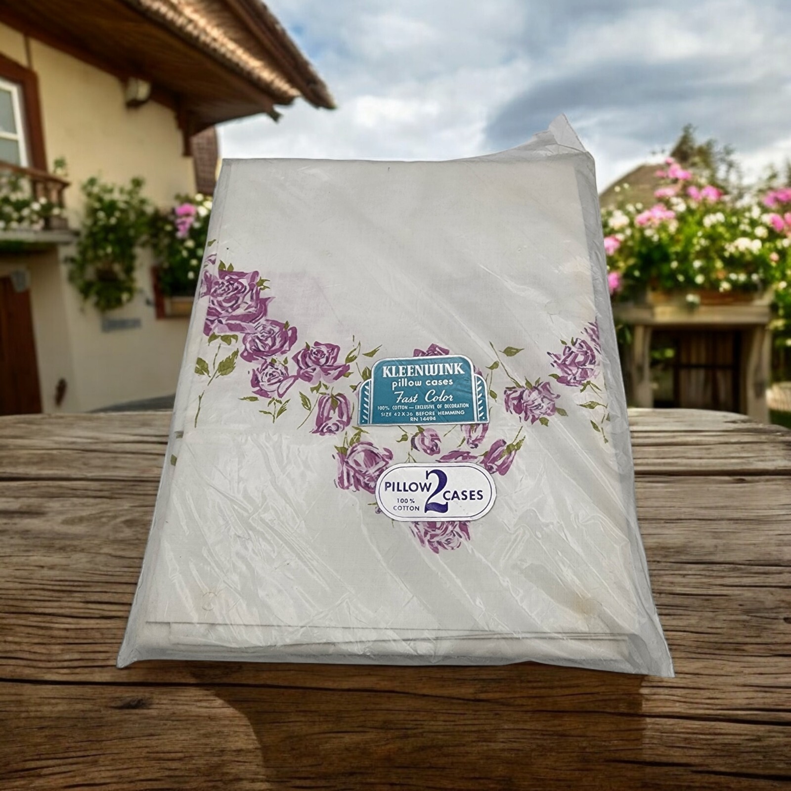 VTG NOS Kleenwink 2 Standard Pillowcases Purple Floral Cottage Cotton New *READ 