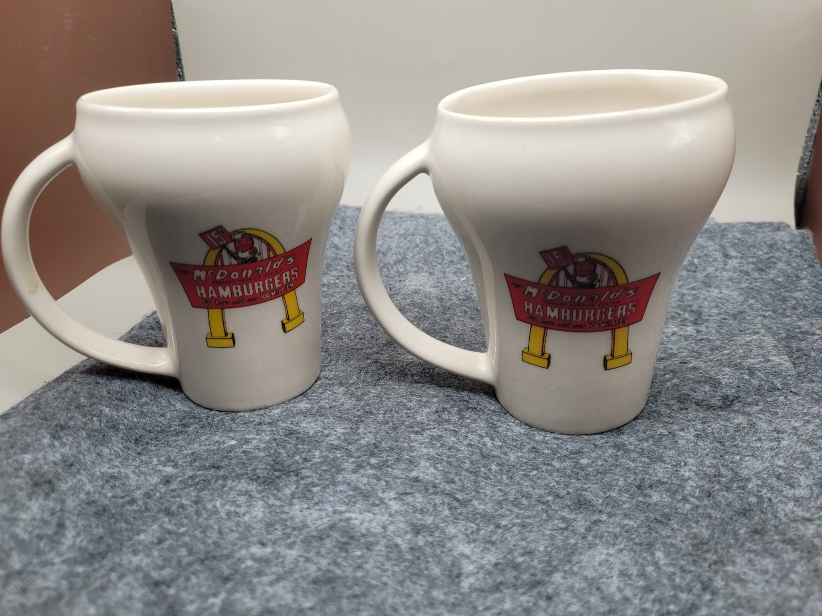(2) McDonald\'s 15 c Retro Hamburgers Colectable ceramic coffee cup 1950s design