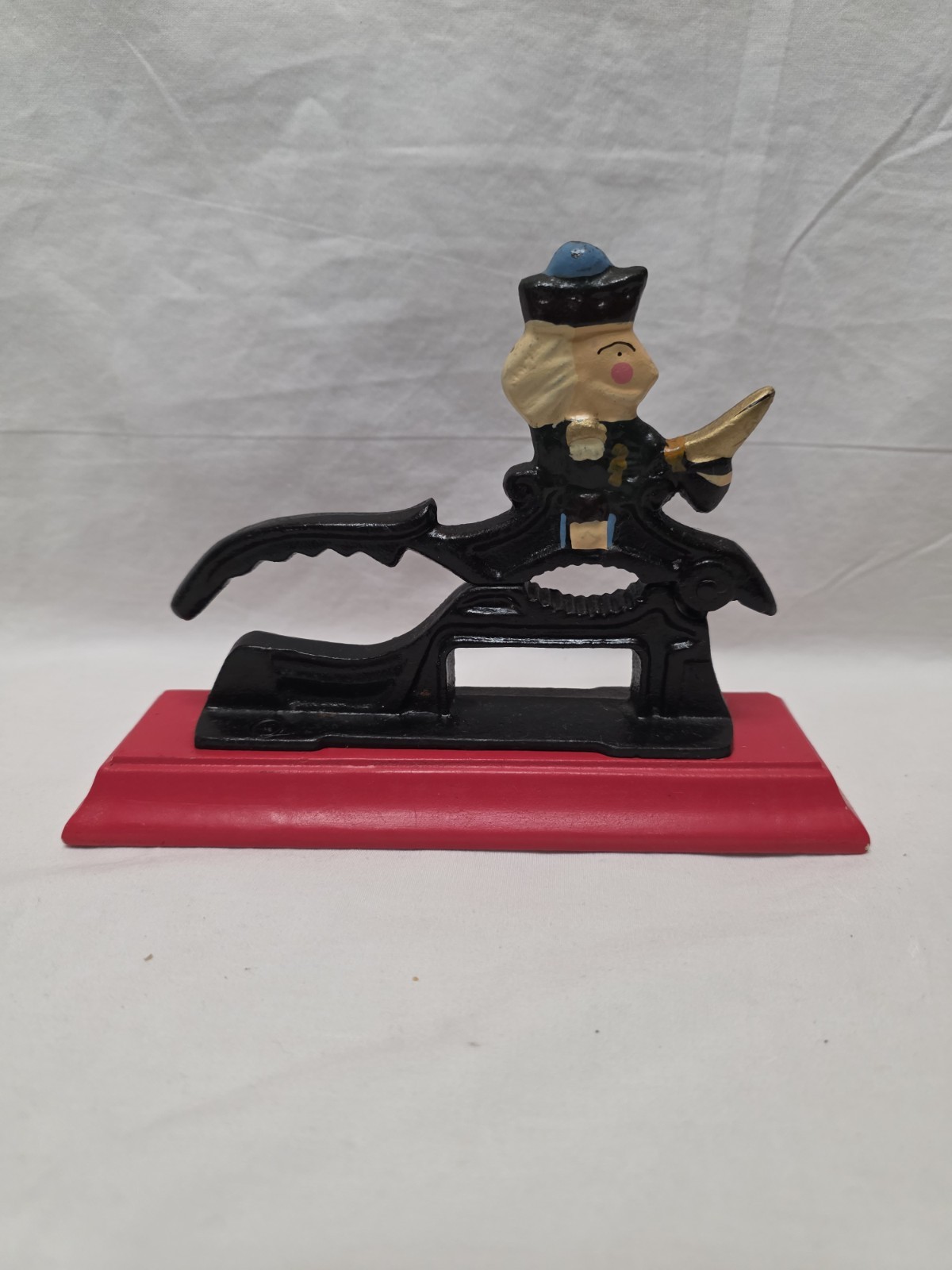 Vintage Cast Iron Figural Nutcracker Soldier Colonial Man Lever Style w Base