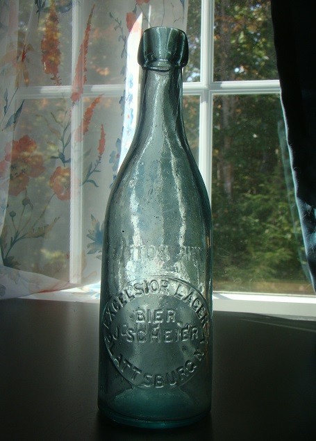 Antique EXCELSIOR LAGER BIER J. SCHEIER PLATTSBURG N.Y. Blob Top Beer Bottle