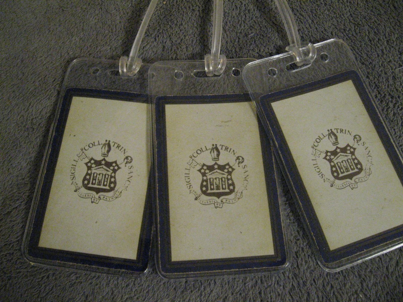 Trinity College USA Sigill Coll Trin Sanc Vintage Playing Card Luggage Name Tags