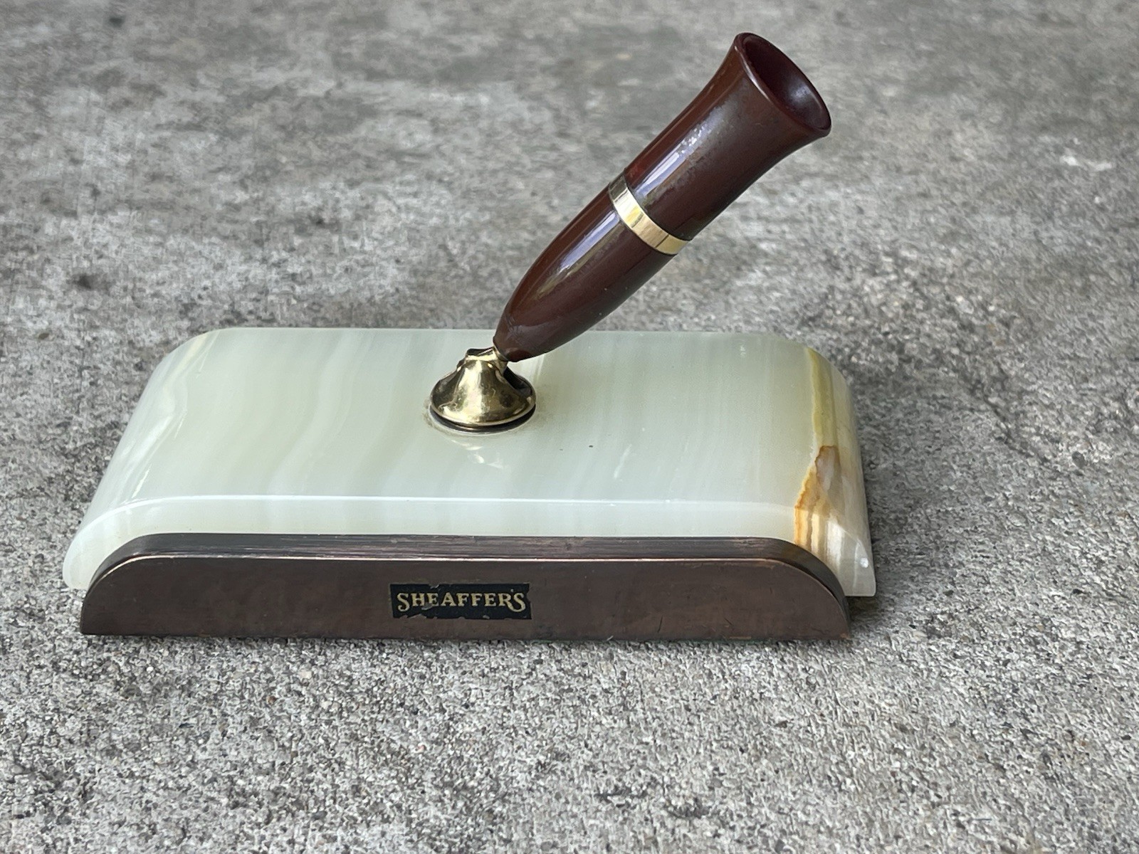 1940's  Sheaffer's PEN STAND Alabaster / Bronze BROWN Holder NICE