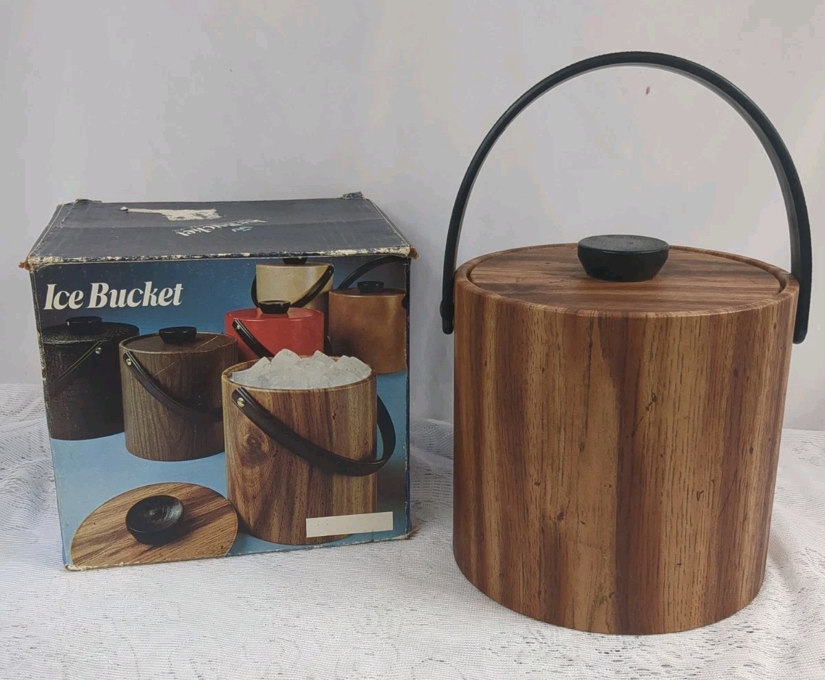 Vintage 3qt. Ice Bucket Faux Wood Shelton Ware, MCM Barware USA Insulated #90781