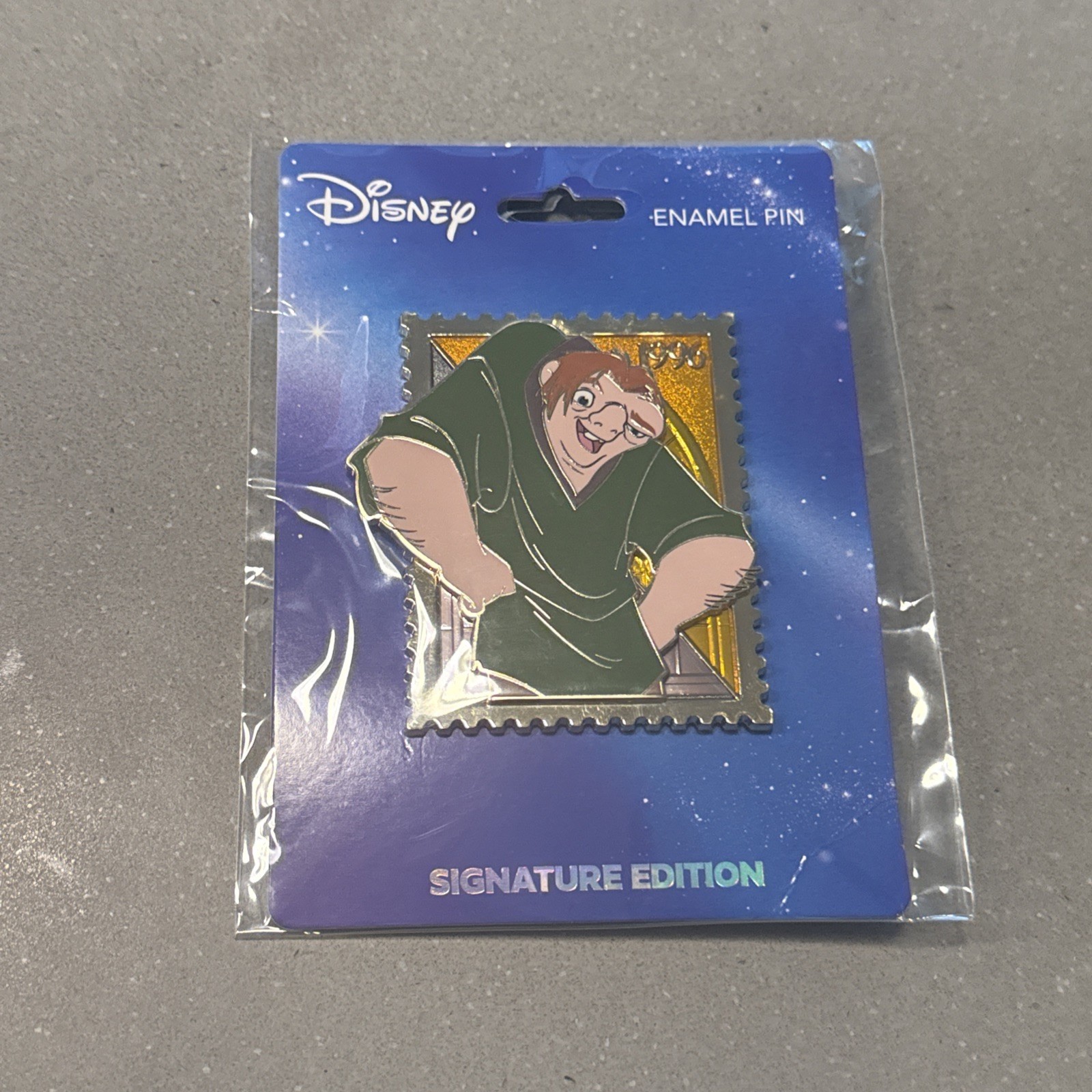DISNEY PALM PINK A LA MODE QUASIMODO LE 400 ROYAL STAMPS POP PIN HUNCHBACK