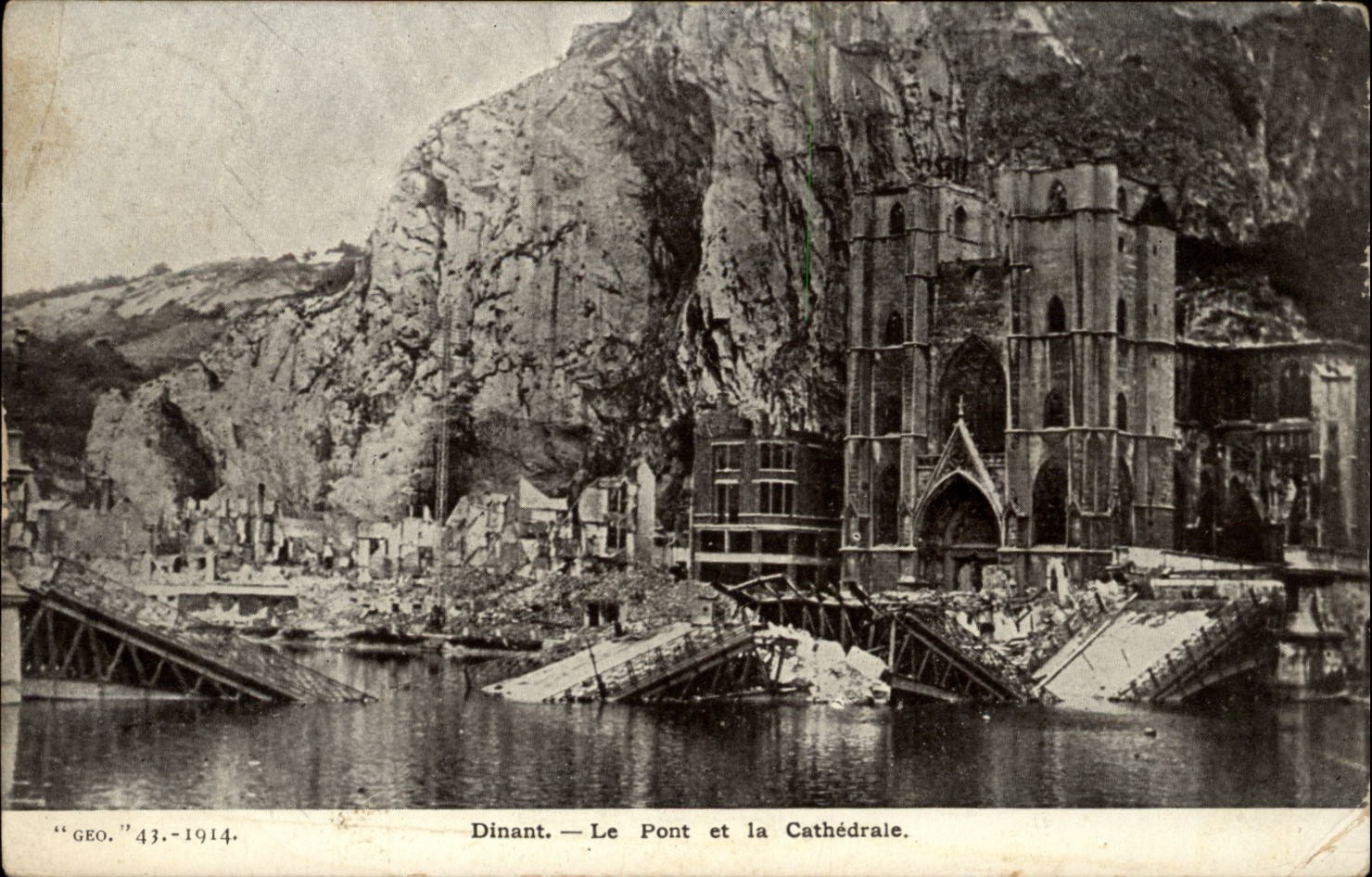 Dinant Belgium Le Pont et la Cathedrale vintage postcard WWI damage e740