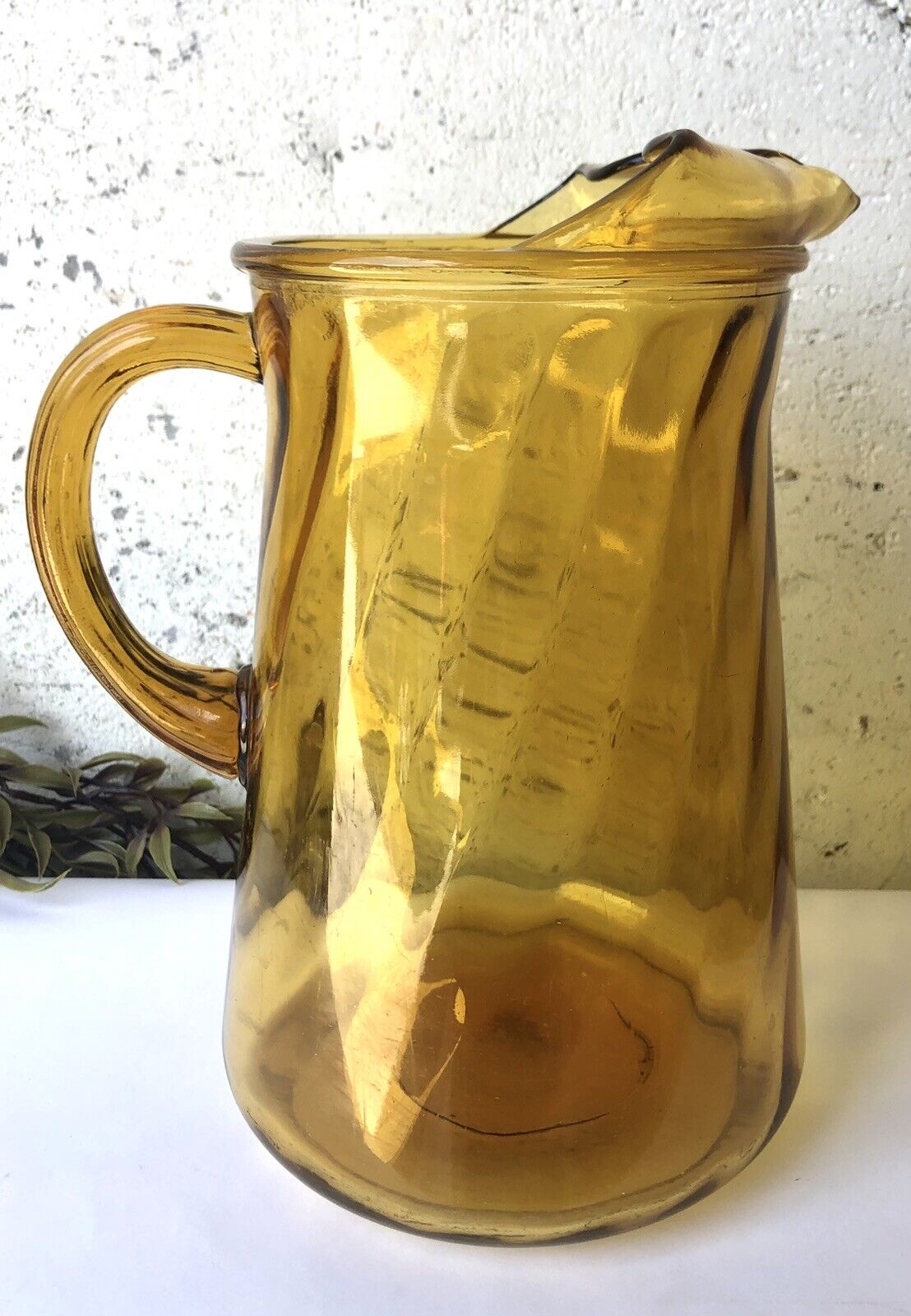 Vintage Bartlett Collins Indiana Amber Swirl Glass Pitcher *small chip