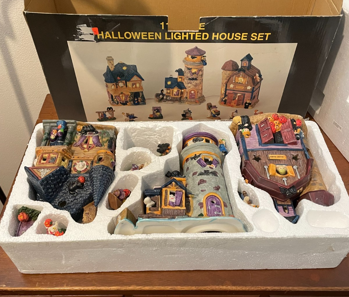 Vintage 11 Piece Halloween Lighted Village Set