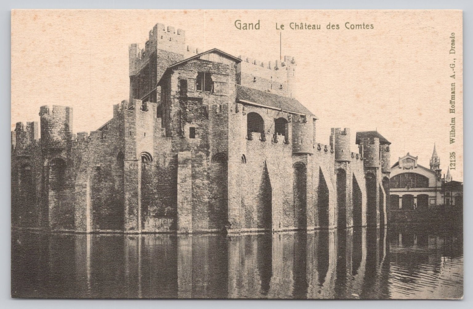 Gand Le Château des Comtes Gravensteen Castle Ghent Belgium RPPC Postcard