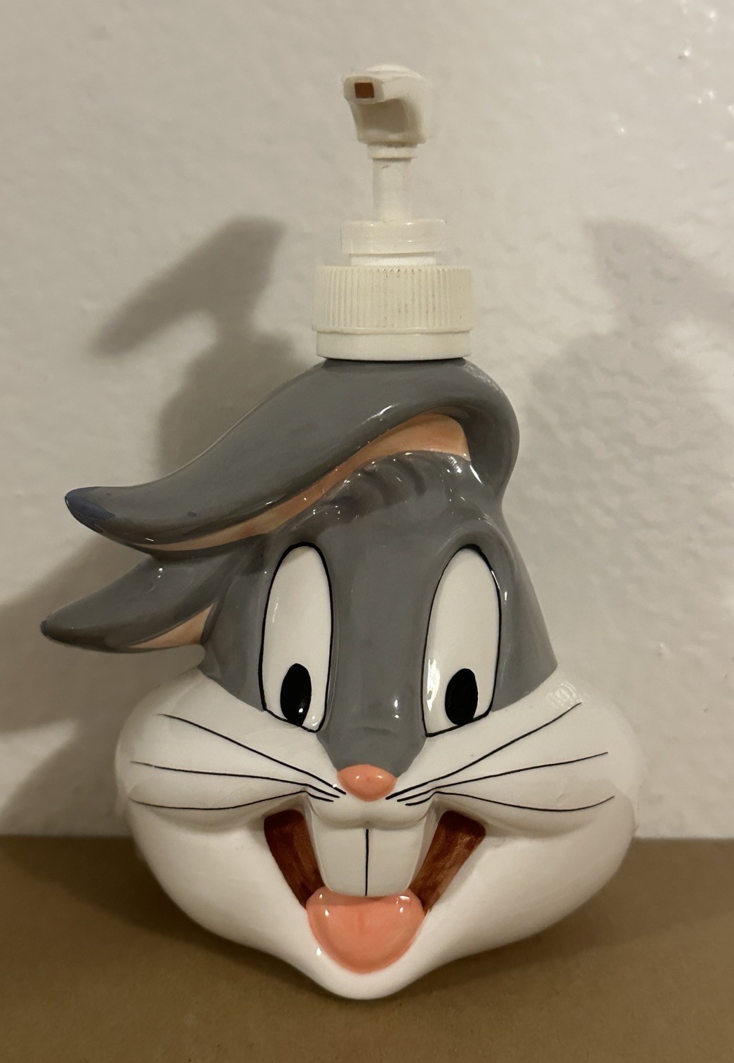 Vintage Warner Brothers Bugs Bunny Soap Dispenser 6\