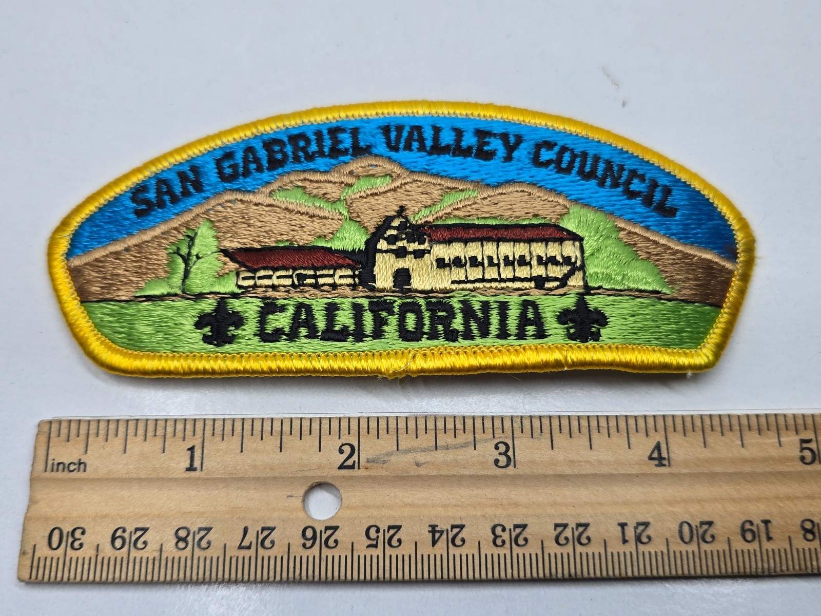Vintage SAN GABRIEL VALLEY Council Boy Scout Shoulder Patch California CSP BSA