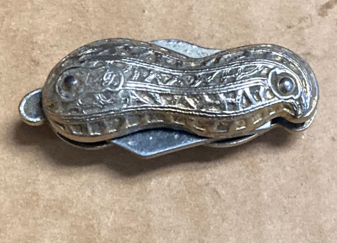 2″ Peanut  Pocket Knife  Pendant / Keychain